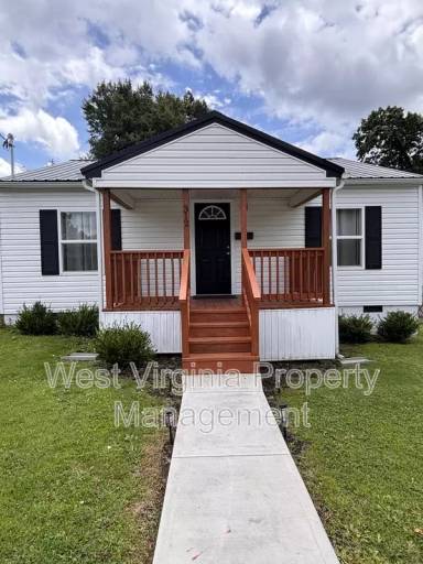 Main picture of 312 Highland St