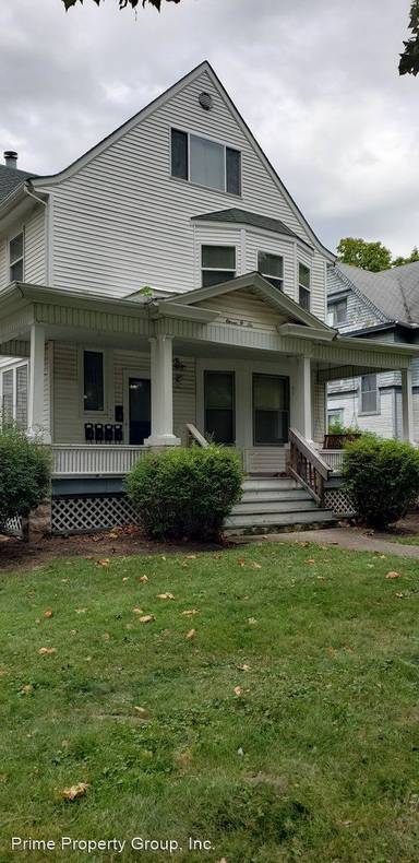 Main picture of 1106 W Church St