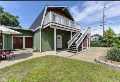 Main picture of 9058 Leedy Ln