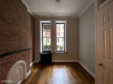 Main picture of 212 E 25th St