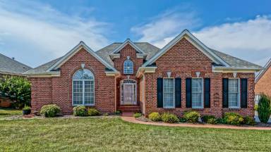 Main picture of 187 Fox Den Cir