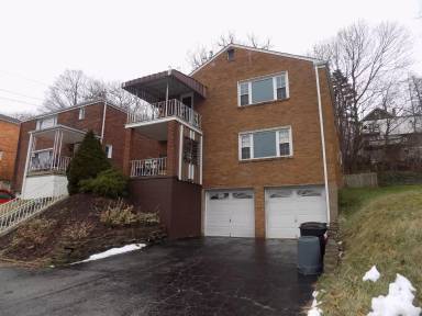 Main picture of 136 E Eugene St