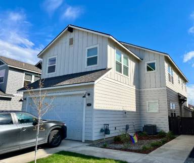Main picture of 2558 NW Spruce Pl