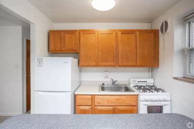 Main picture of 440-450 Jefferson Ave