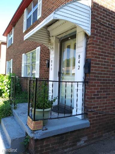 Main picture of 840 NW 44th St