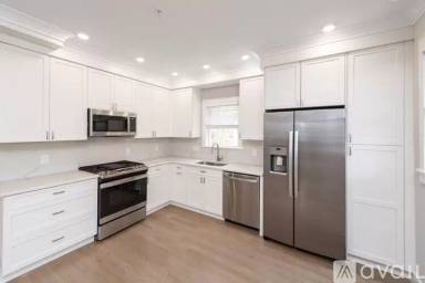 Main picture of 2 Rossmore Rd
