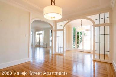 Main picture of 2080 Vallejo St