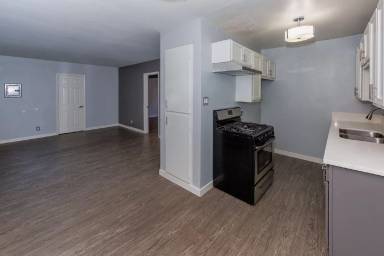 Main picture of 1600 Cedar Ave