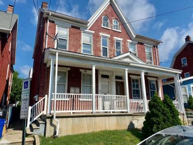 Main picture of 744 Pawnee St