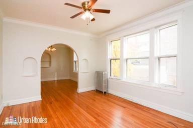 Main picture of 3948 N Wolcott Ave