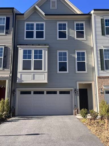 Main picture of 5660 Scott Ridge Pl
