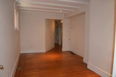 Main picture of 5021 Pine St