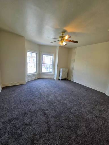 Main picture of 742 N 6th St