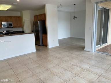 Main picture of 11482 NW 69th Ter