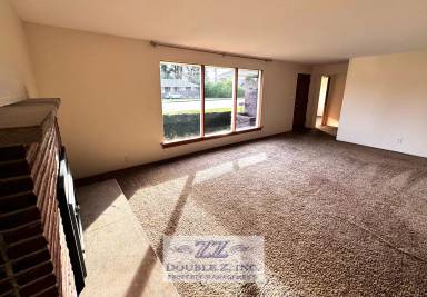 Main picture of 115 E 72nd St