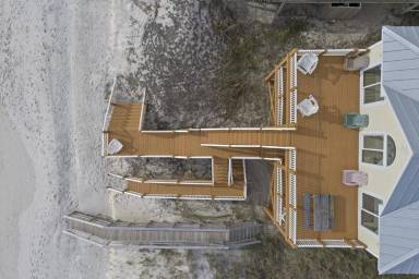 Main picture of 330 Sea Shore Dr