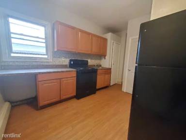 Main picture of 656 Ocean Ave