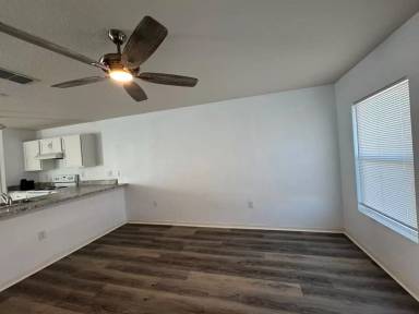 Main picture of 204 Gladiola Ct