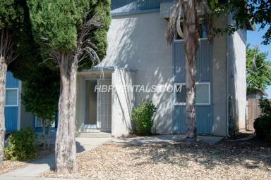 Main picture of 810 Palm Cir