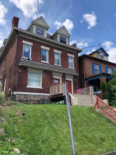 Main picture of 128 Stratford Ave