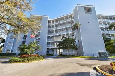 Main picture of 610 Island Way