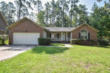 Main picture of 138 Sherwood Ln