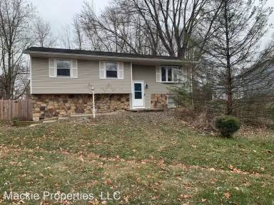 Main picture of 635 N Robin Dr