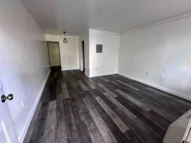 Main picture of 3333 NW 5th Ave