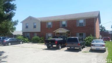 Main picture of 121 Maplehill Dr