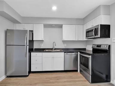 Main picture of 10291-301 Medallion Dr
