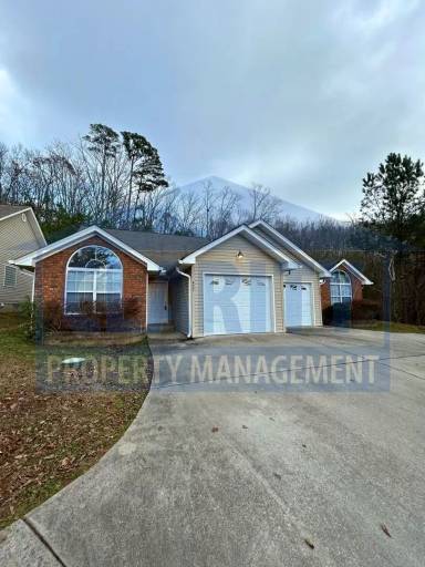 Main picture of 420 Martin Dr NW