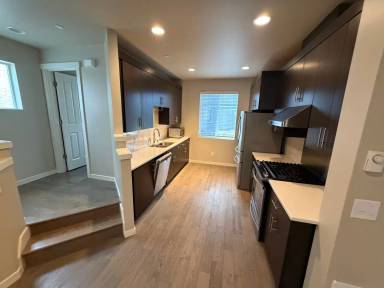 Main picture of 329 Anacortes Pl NE
