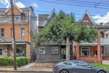 Main picture of 220 Emerson St