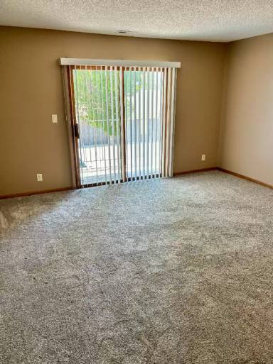 Main picture of 5120 Emerald Dr