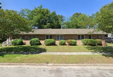 Main picture of 370 Carver Cir