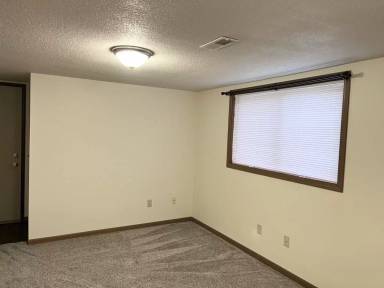 Main picture of 608 S New St