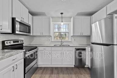 Main picture of 3725 Wakefield Ln