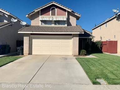Main picture of 8067 Linares Ave