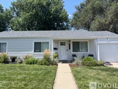 Main picture of 2751 S Elm St