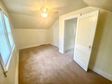 Main picture of 2412 S 17th St