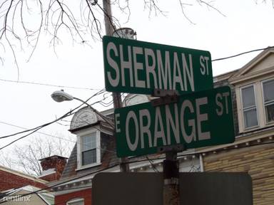 Main picture of 417 1/2 E Orange St