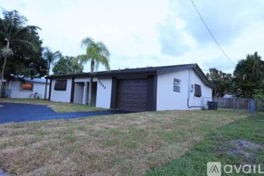 Main picture of 5900 NW 13th St