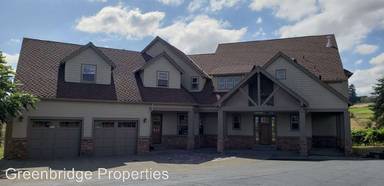 Main picture of 25144 SW Petes Mountain Rd