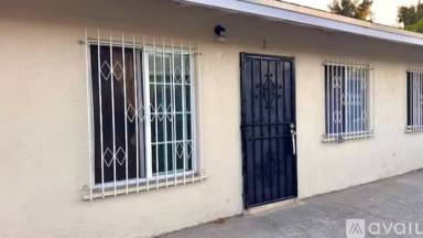 Main picture of 9721 Grape St