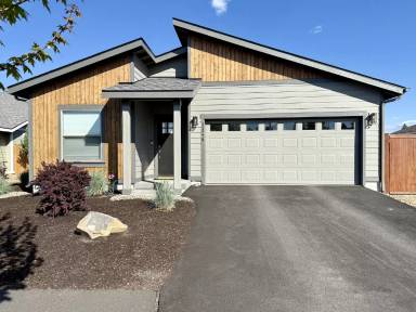 Main picture of 51778 Mountain Pine St