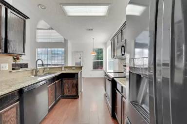 Main picture of 8035 Southern Pine Way