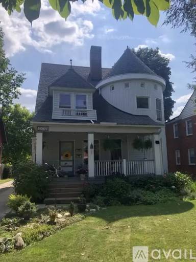 Main picture of 18504 Chagrin Blvd