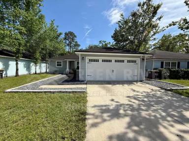Main picture of 8212 Maple St