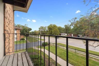 Main picture of 4323 N Division St