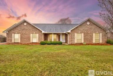Main picture of 106 Homestead Way